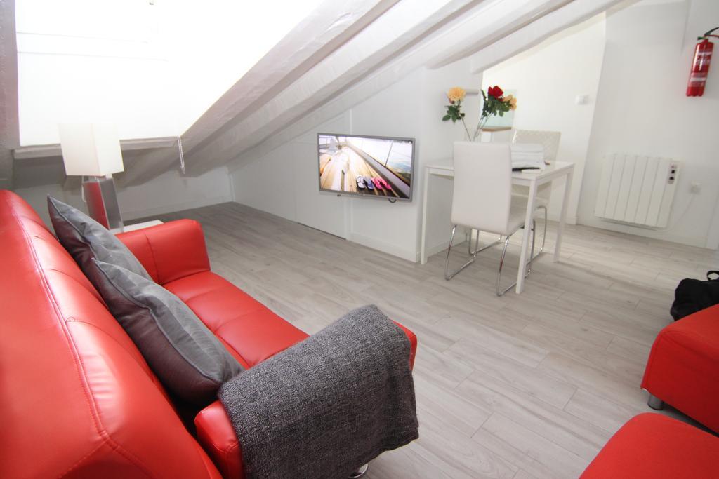 Apartamento Atico En Puerta Del Sol Madrid Exterior photo