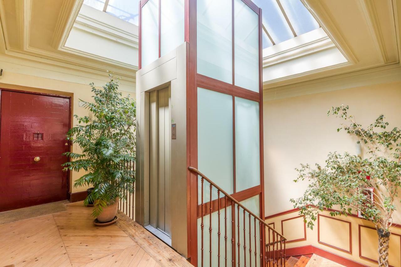 Apartamento Atico En Puerta Del Sol Madrid Exterior photo